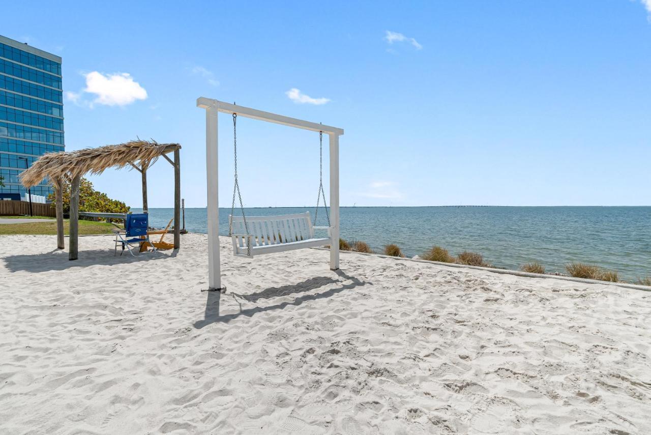 Sunset Paradise - Find Yourself In * Tampa